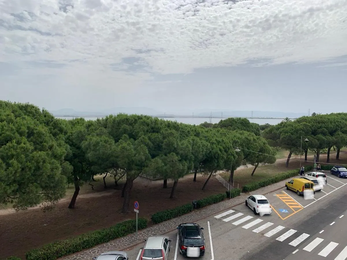 Apartment Appartamento Vacanze Sul Lungomare Amerigo Vespucci Sant'Antioco
