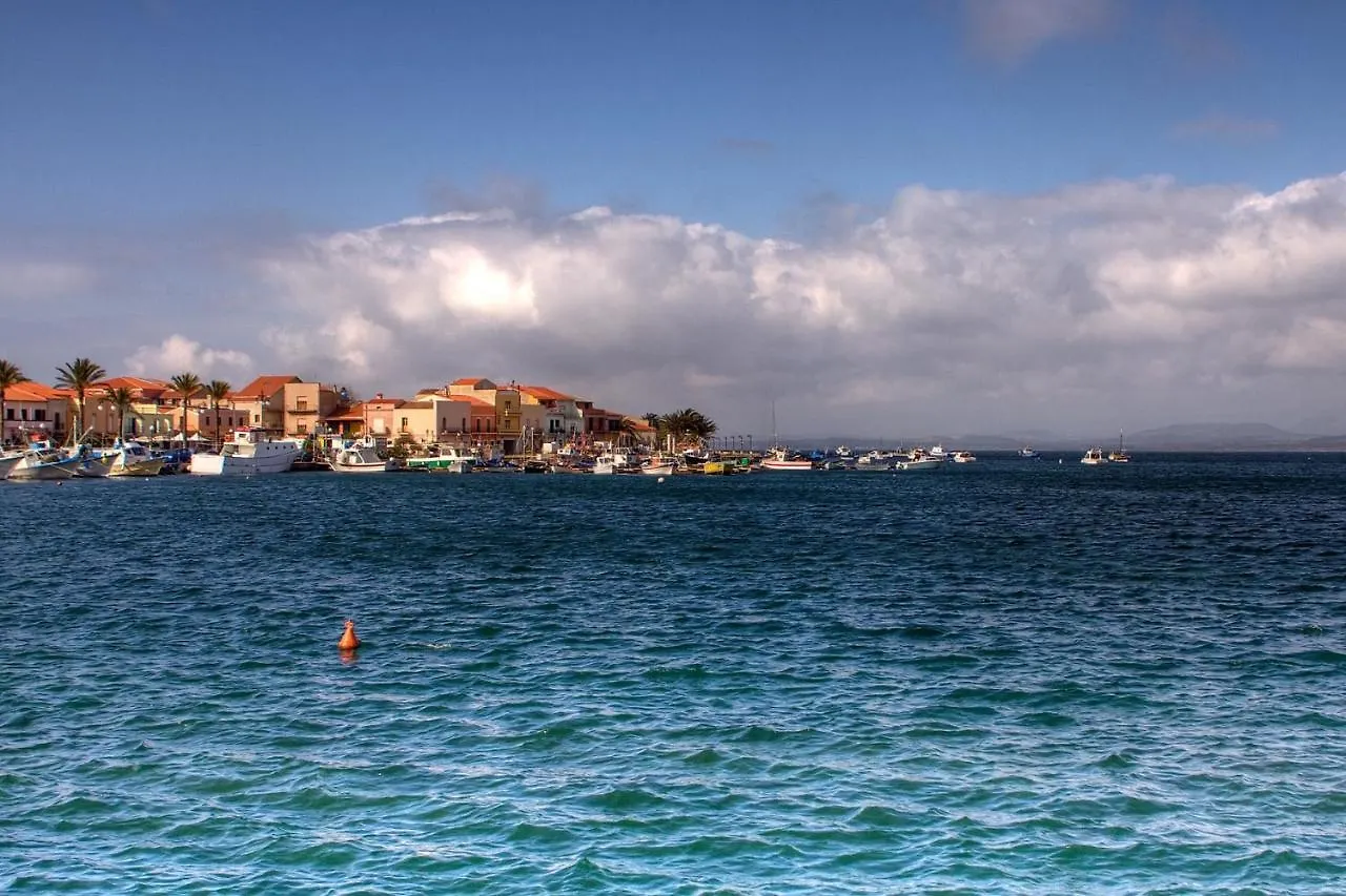 Appartamento Vacanze Sul Lungomare Amerigo Vespucci Sant'Antioco
